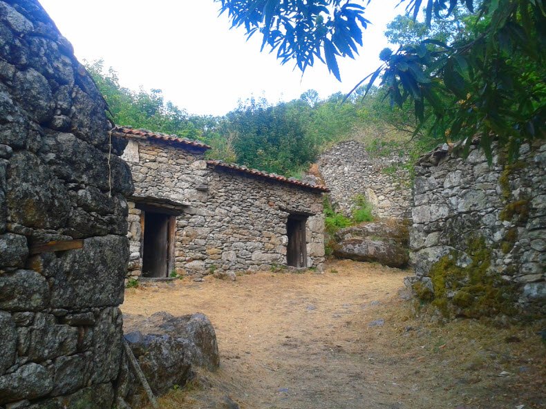 Sequeiros de Pena Folenche, Spain